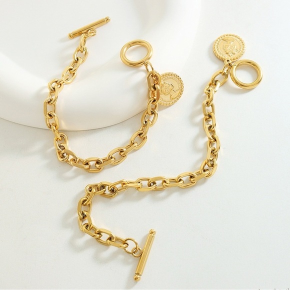18K Gold Coin Bracelet for Women - Picture 2 of 3